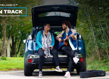 PEUGEOT Ontrack campagne Mediahuis x MHX x Wayne Parker Kent