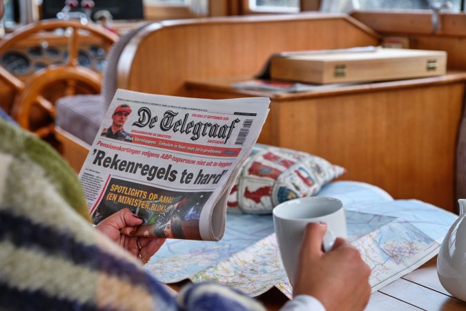 Overlijdensadvertenties, dankbetuigingen en in memoriams in De Telegraaf en regionale dagbladen